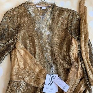 Diane von furstenberg gold lace wrap dress size 4
